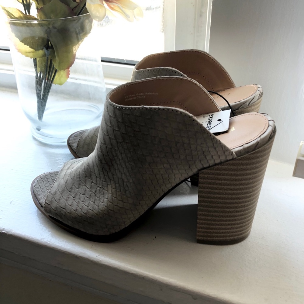 NWT Express Slip On Snake Skin Block Heels